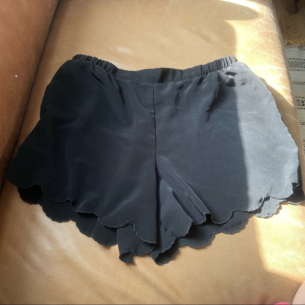 Old Navy silky scalloped black shorts